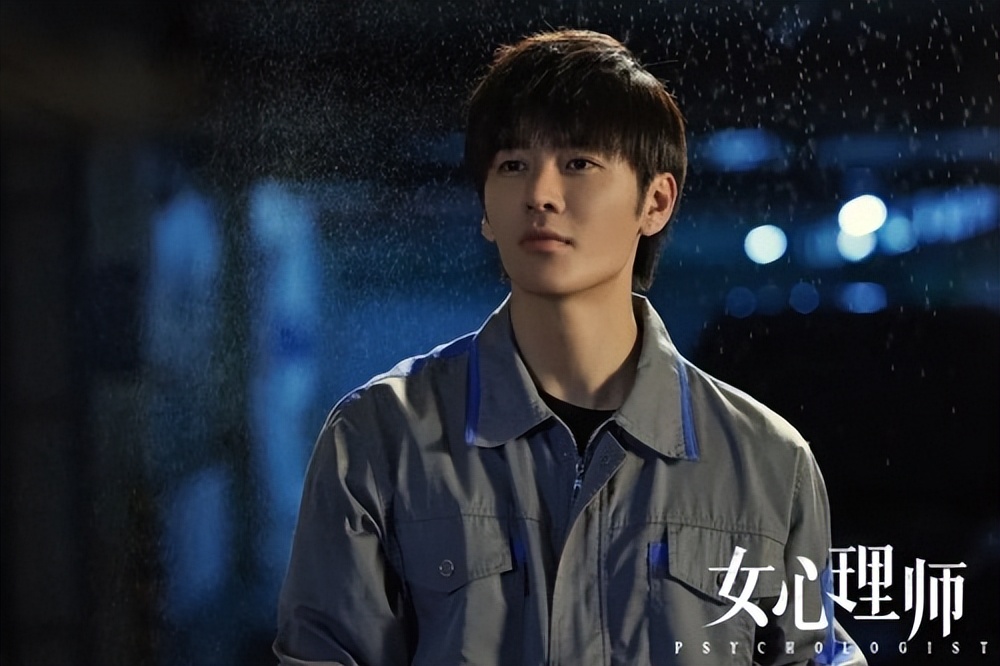 长年坚持吃素食的王嘉，生活中是怎样的？