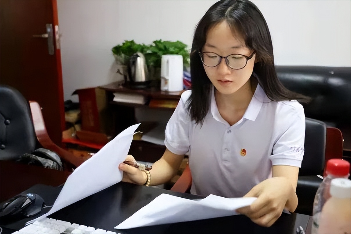 公务员中相对“轻松”的岗位，老干部局很吃香，榜首当之无愧