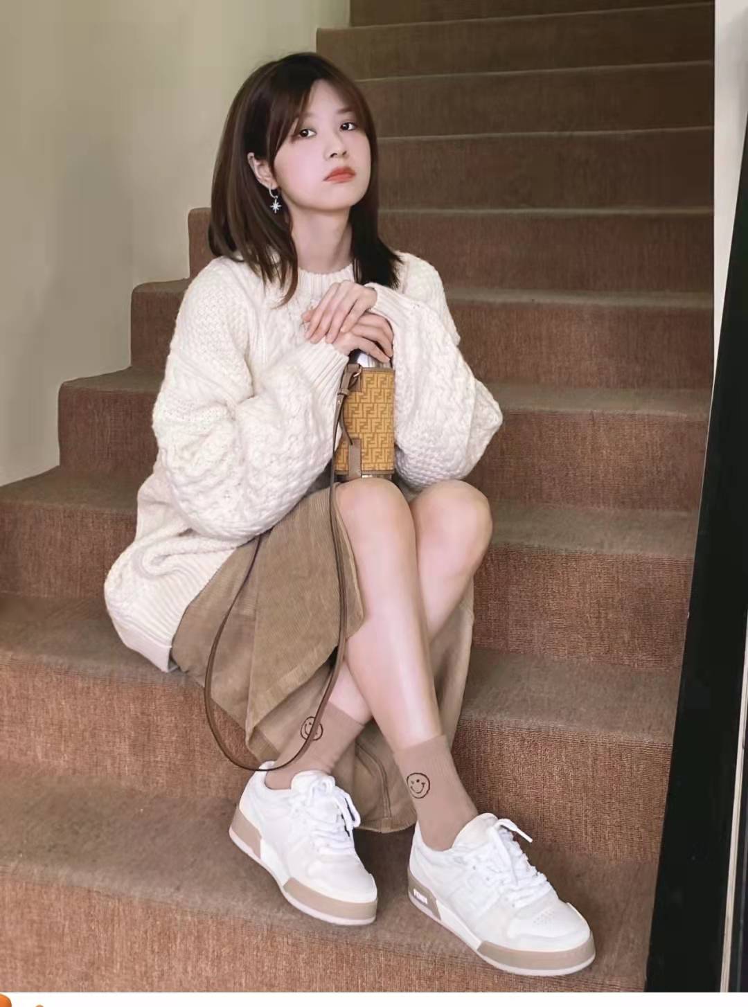 老爹鞋搭配什么衣服才好看?