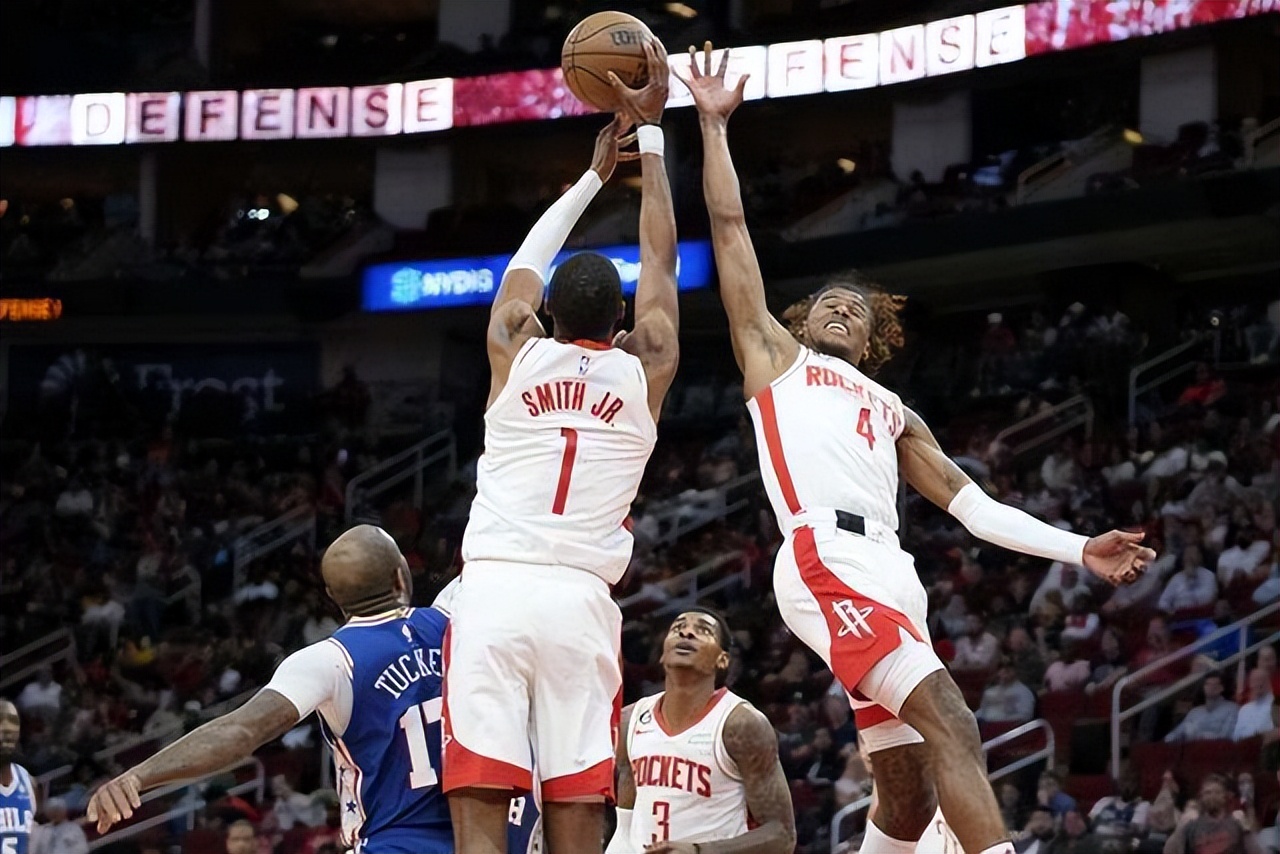 火箭所有比賽全場回放（NBA：76人123-132火箭 NBA全場回顧）
