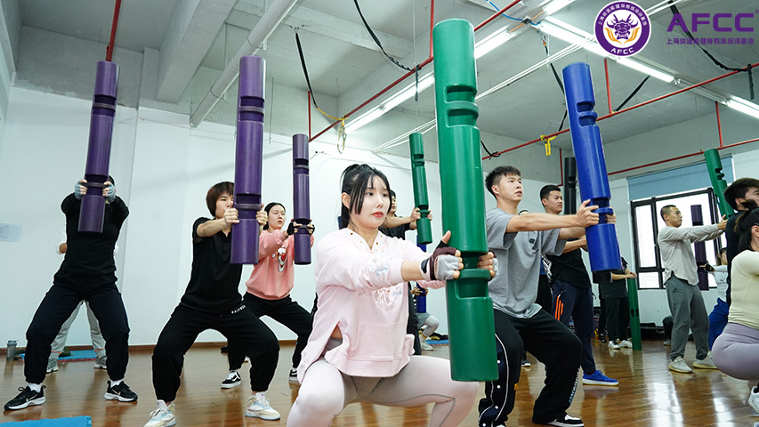 健身教练培训学校排名推荐：如何选择权威认证的健身教练培训基地