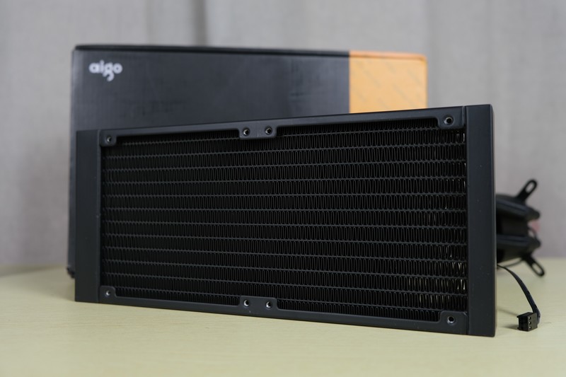 618来临，装机配置之i5-12400+16G+爱国者冰魄W240上机