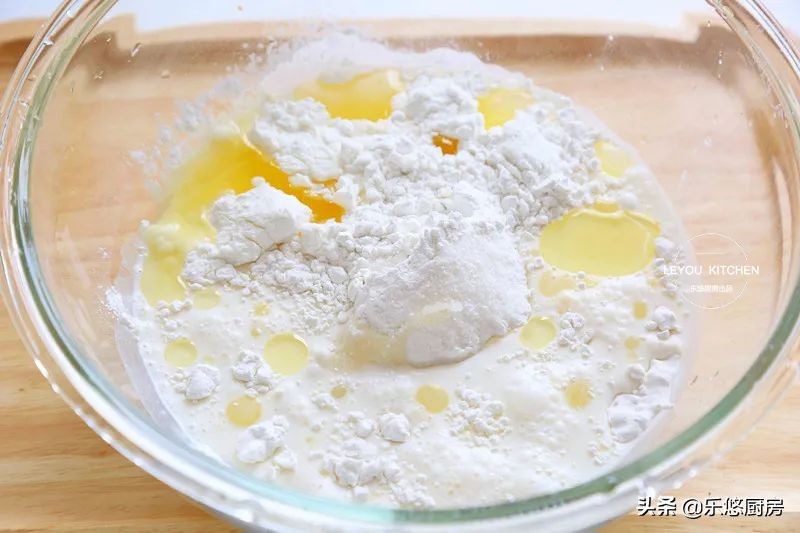 豆沙糯米卷，和买的一样软糯好吃，步骤详细，照着做就可以了