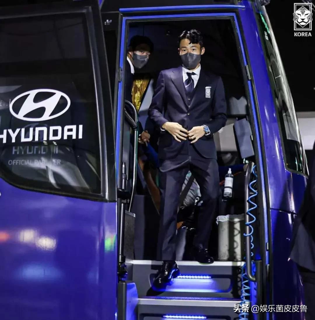 2018世界杯英格兰足球衣（世界杯各国都穿了什么？C罗内马尔帅到起飞，英格兰队西装只有600）