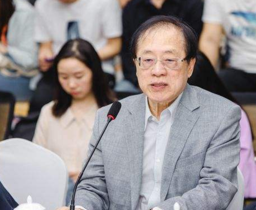 清华“姚班”有多神秘？开班至今仅招400余人，毕业最低100万年薪