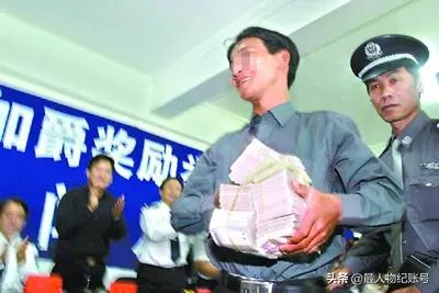 回顾“2004年马加爵案”：一场牌局引发的矛盾，云大学子连杀4人