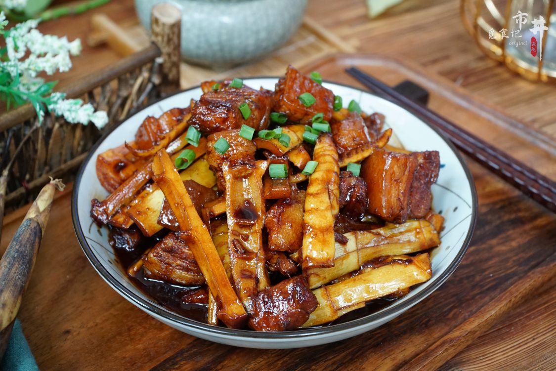 春天，菜市場碰上它別放過，和五花肉燜一鍋，味道真是香得厲害