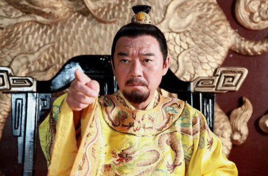 同样演“朱元璋”，把胡军与四位老戏骨放在一起，差别出来了