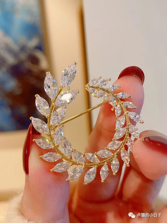 最贵的胸针（25款奢侈品胸针大盘点）