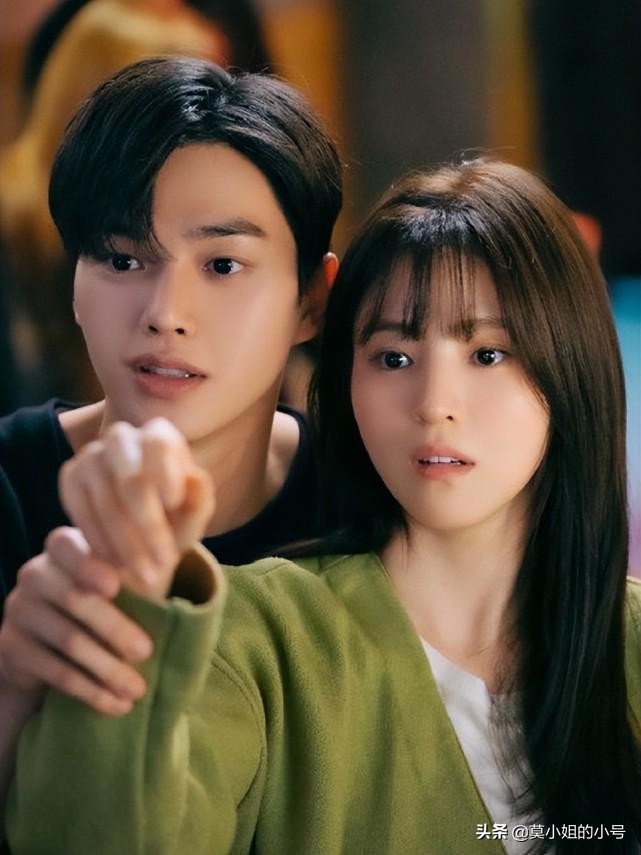 周末两天爆出8个瓜，新恋情、哭穷卖惨、车祸死亡，个个都是大瓜