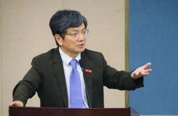 大学副教授晒出全年收入，最后金额成亮点，难怪教师行业竞争激烈