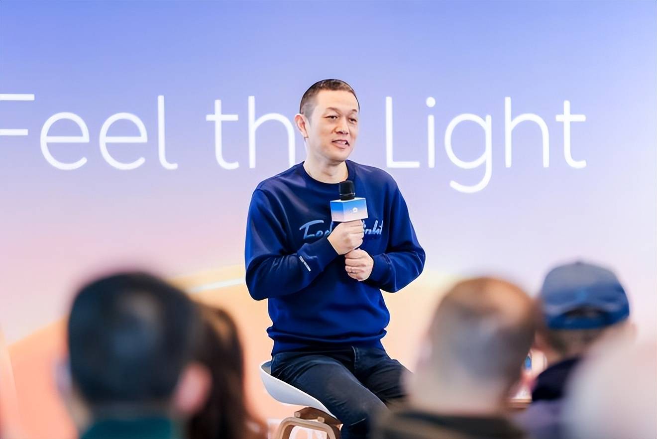 和同价位的燃油车相比,蔚来es8有啥优势?