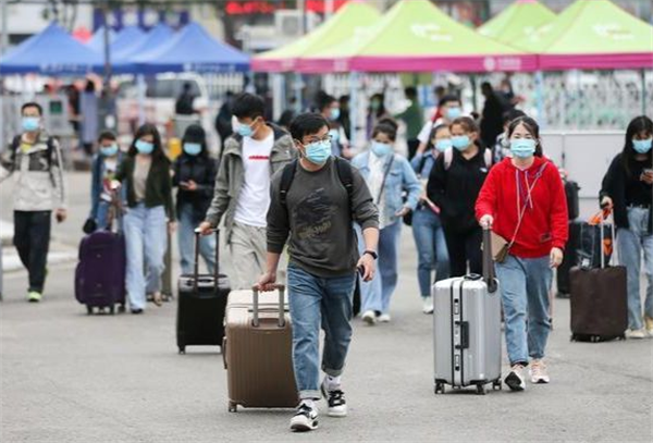 大学寒假提前！北大等高校提前“结课离校”，假期足足延长17天