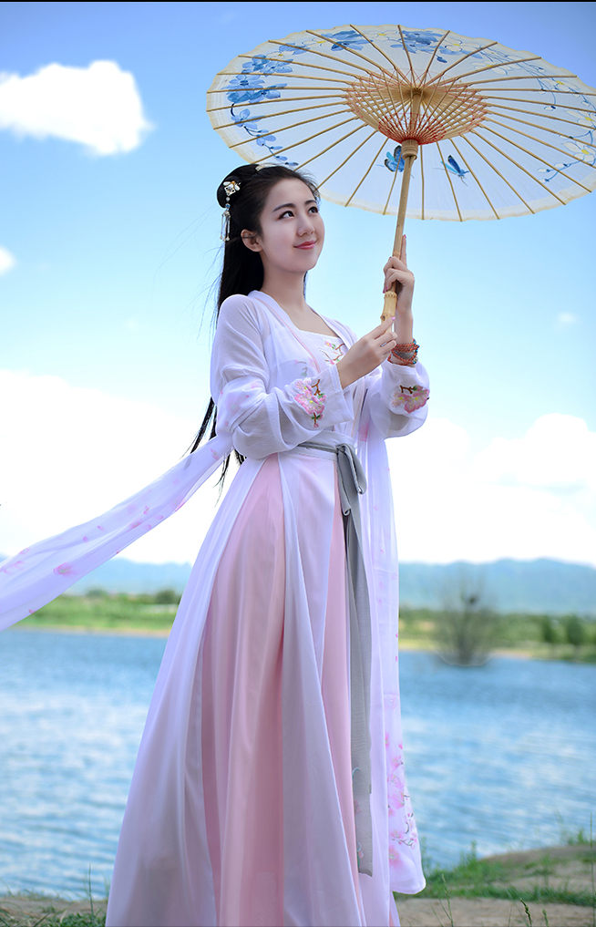 你們說話要負(fù)責(zé)（婆婆說風(fēng)涼話，現(xiàn)在就得負(fù)責(zé)，都說我不孝，你們站著說話不腰疼）