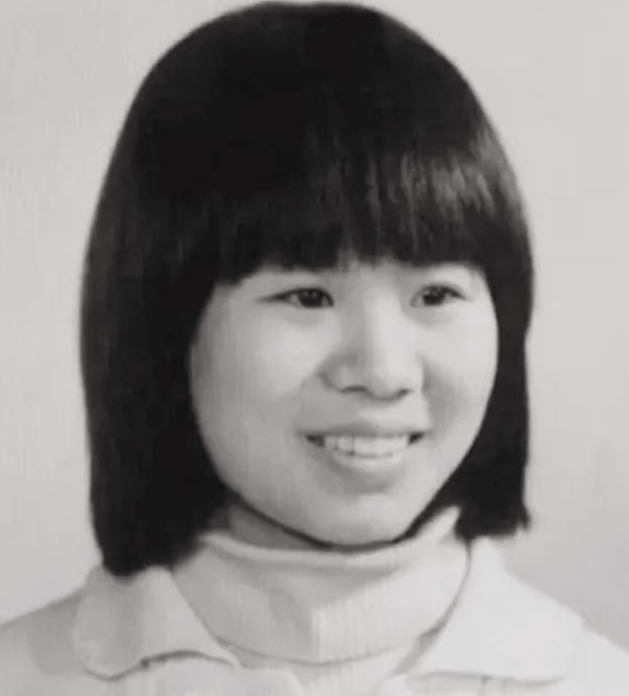 1996年，28岁清华才女不顾劝阻远嫁非洲，后来有了四个混血宝宝