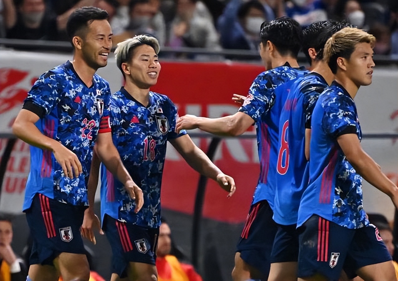 世界杯日本赢巴西(4-1与1-5！日本实力碾压南美劲旅，巴西送韩国5球惨败内马尔爆发)