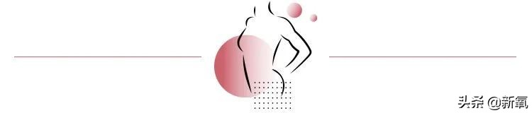 直角肩凹到没脖子，腿还短了一大截？这次红毯僵硬得太不像她了吧