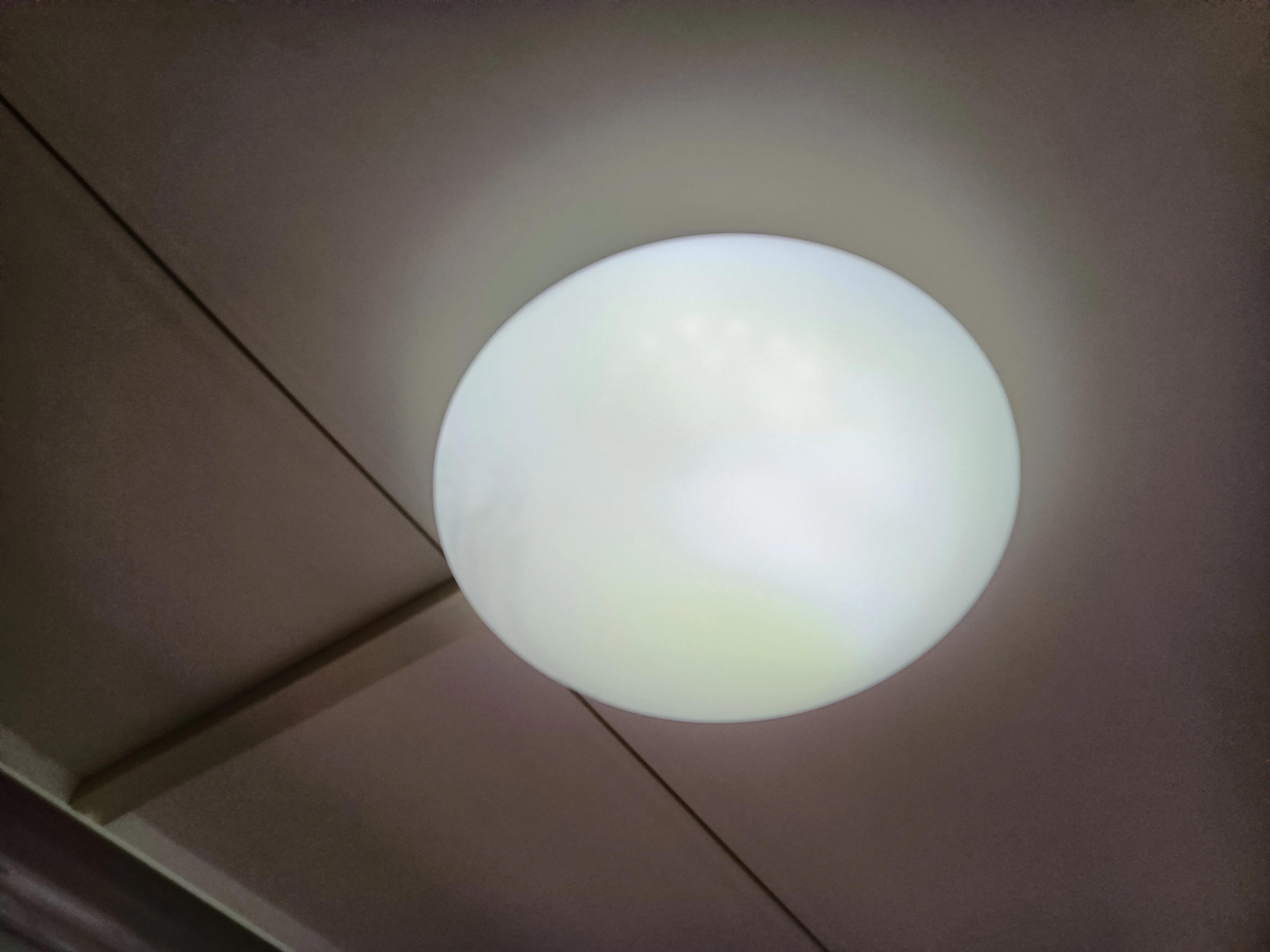 家里的水电等设施出了问题，是自己维修，还是求人上门服务？