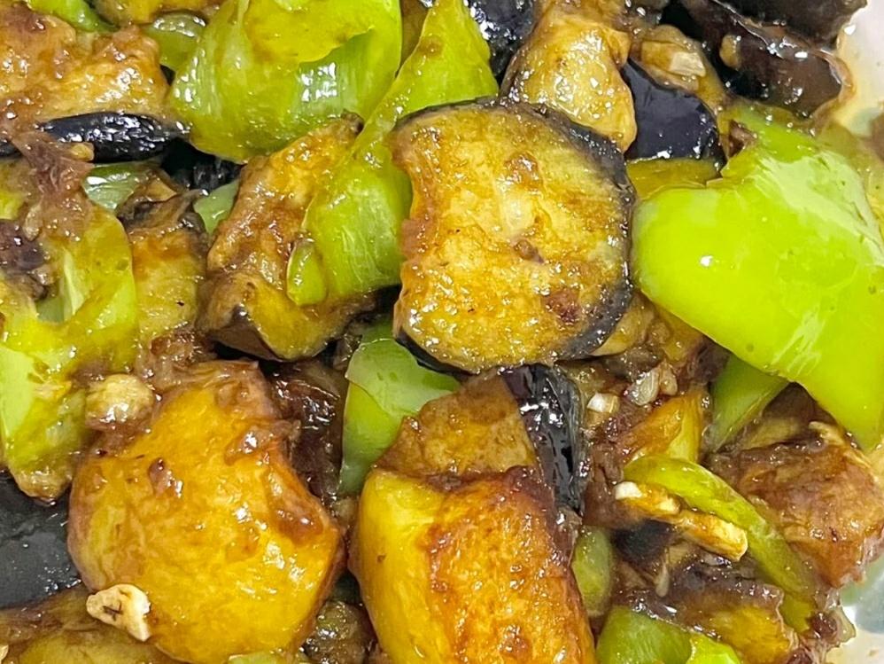 聚餐吃什么（周末聚餐怎么吃？建議八道家宴菜別錯過，顏值靚麗味道佳老少皆宜）