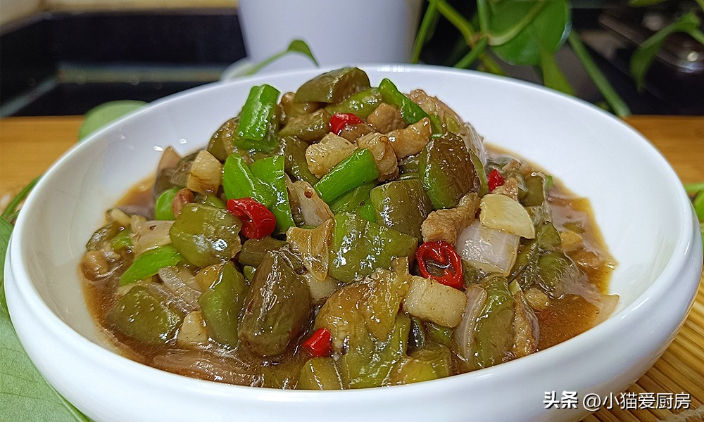 【茄子炒肉丁】做法步骤图 好吃不腻 两碗米饭都不够-起舞食谱网