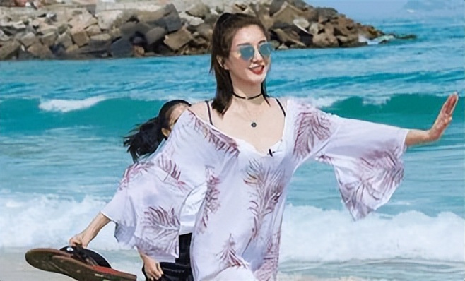 颜值不足脖子凑！这8位女星的天鹅颈太优越，气质一下就出来了