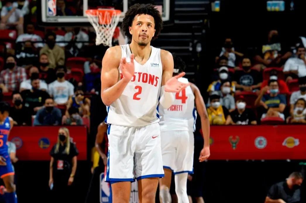 2013勇士vs马刺第4场（美媒列出勇士对29支球队常规赛和季后赛的交手战绩，谁是勇士克星）