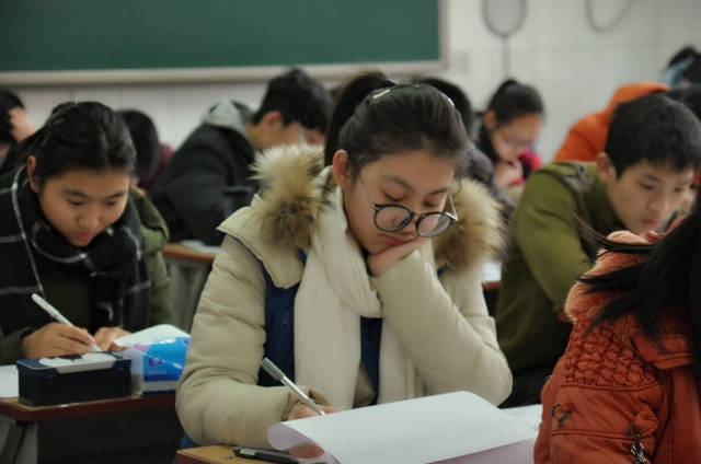 “985院校”排行榜出炉，清华不再是榜首，华中科技大学跻身前十