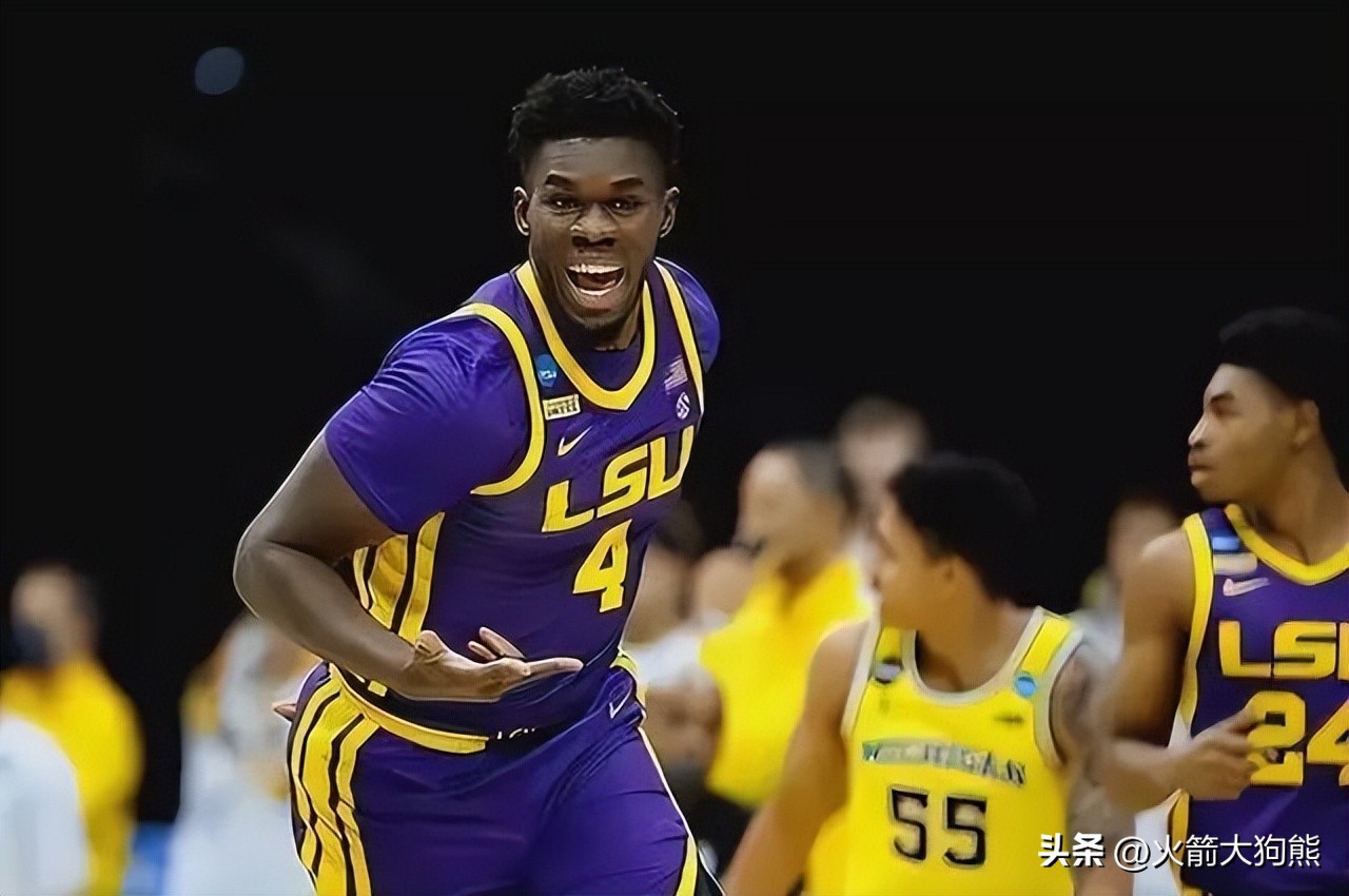 nba火箭队成员是哪些人（新援中锋+控卫被裁！火箭队17人阵容正式出炉，伊森队友幸运留队）