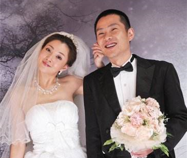 殷桃的老公(殷桃的老公是徐峥吗)-第18张图片-科灵网