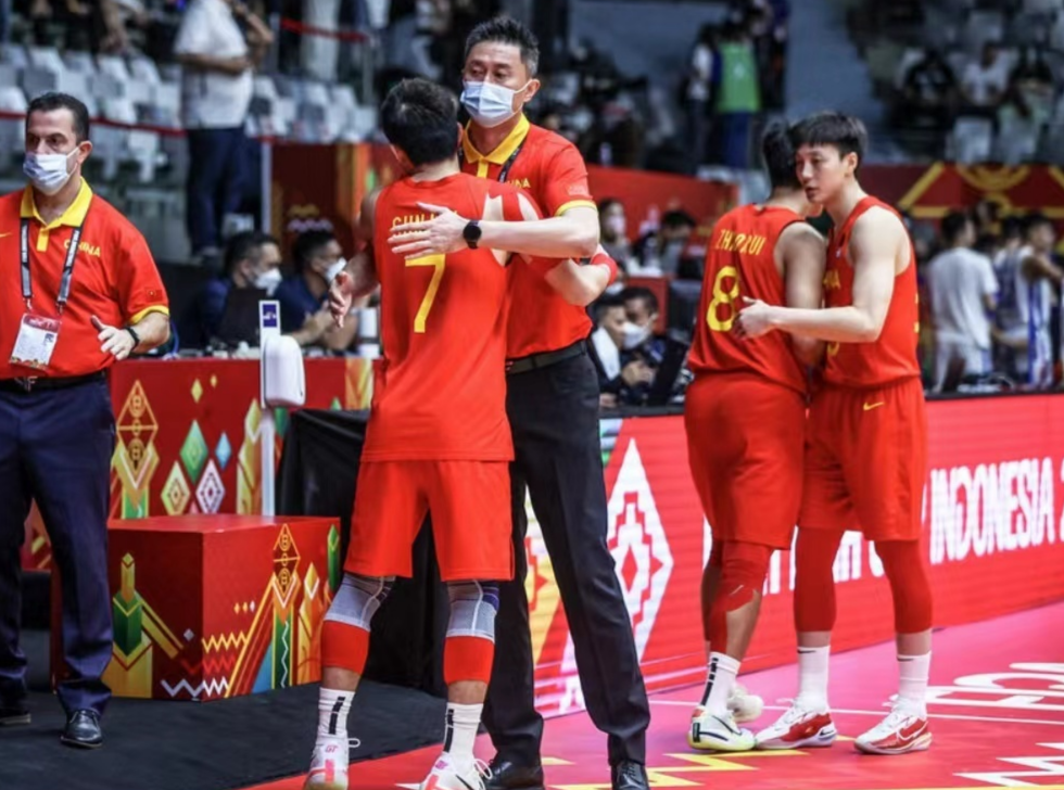cba為什么每節十二分鐘（CBA最大死穴是每節12分鐘！姚明學NBA學了個四不像，改革走錯路了）