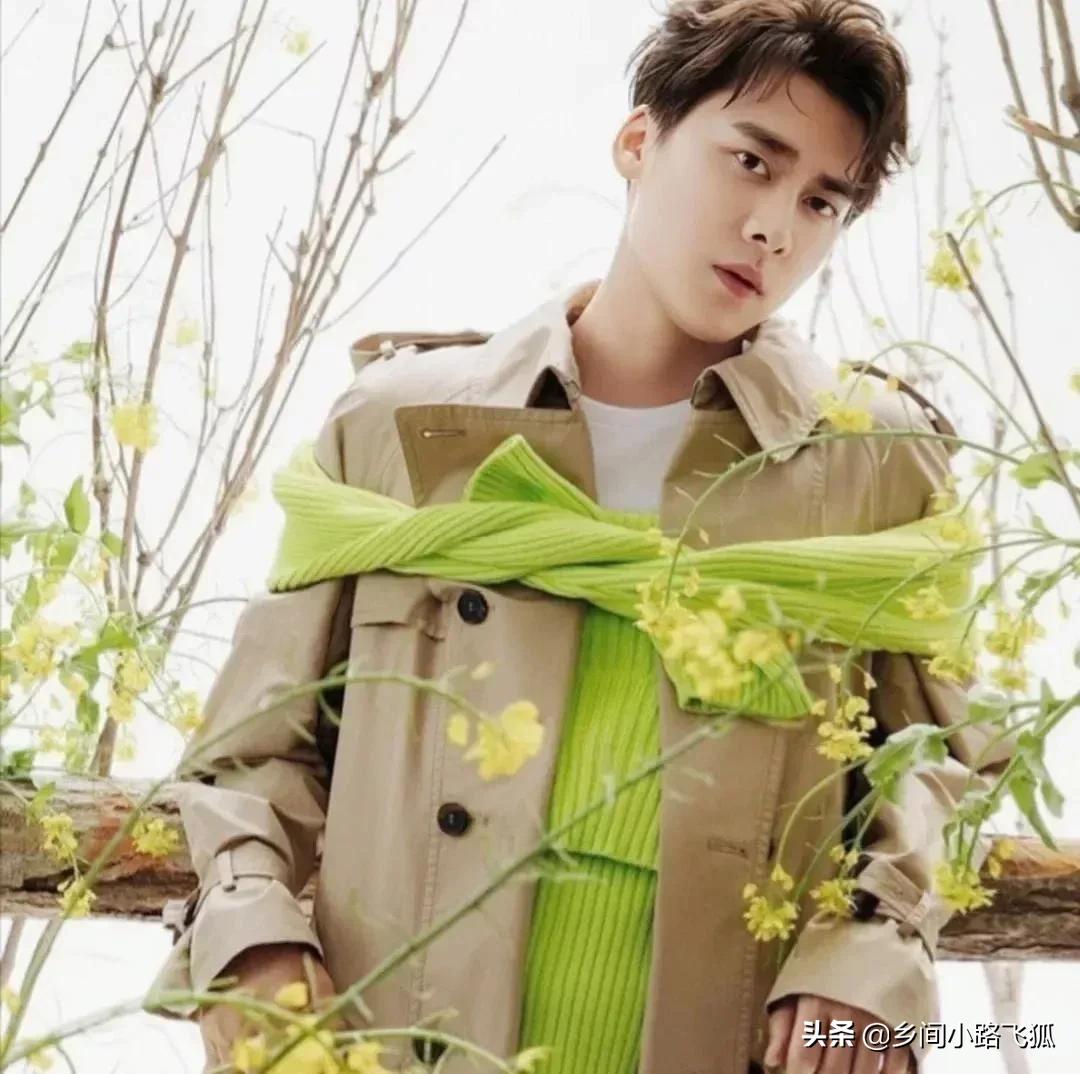 金鹰奖李易峰路透生图，魅力蓄势待发，金鹰之夜，不见不散