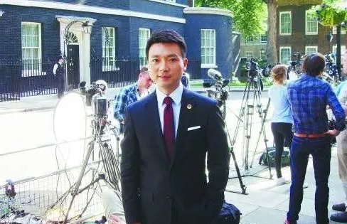 高考险被顶替，康辉：如果没有父亲的奔走，我的人生必定要被改写