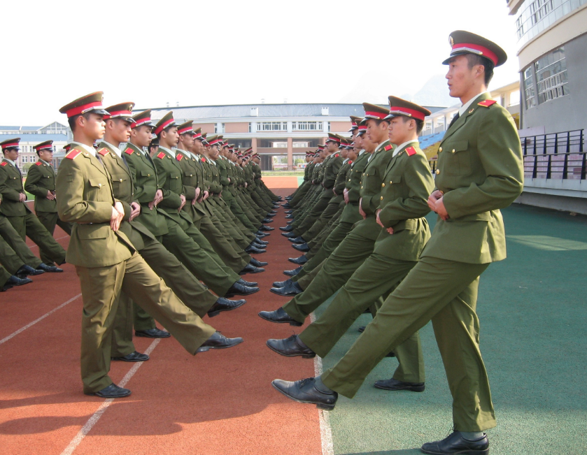 “有军籍”和“无军籍”有啥区别，上大学后才明白，差距一目了然
