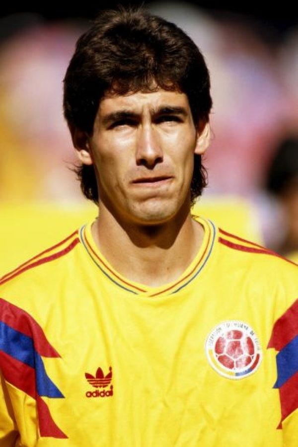 哥伦比亚世界杯被杀（埃斯科巴在世界杯踢进一记乌龙，为何回国便被杀，凶手为何失控）