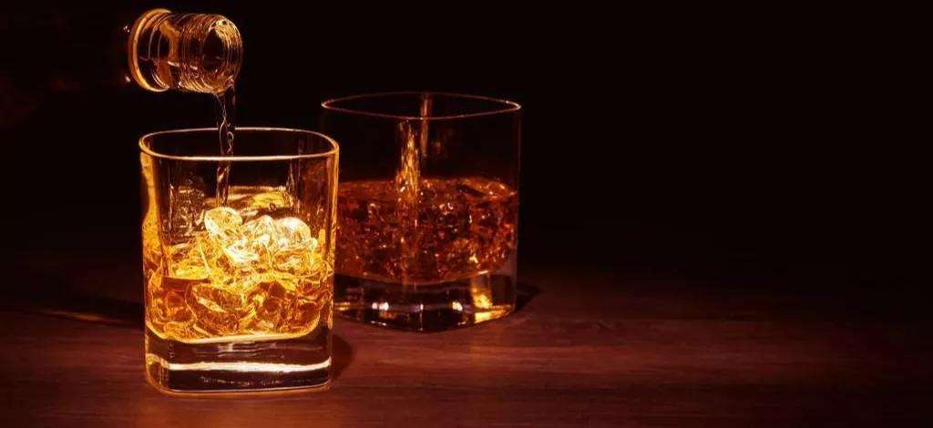 外国人追捧的"威士忌",到底是啥酒?质量真有这么高?