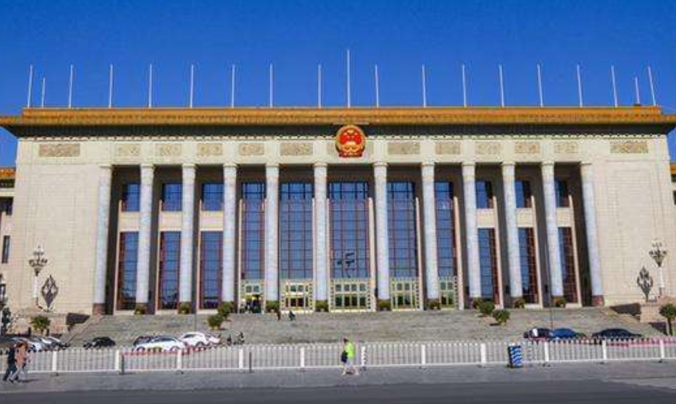 为何要建人民大会堂？为何叫人民大会堂？谁为人民大会堂起的名？