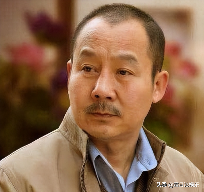 同样是演邓小平,把曹灿,马少骅,董子健等人放在一起,差别就出来了