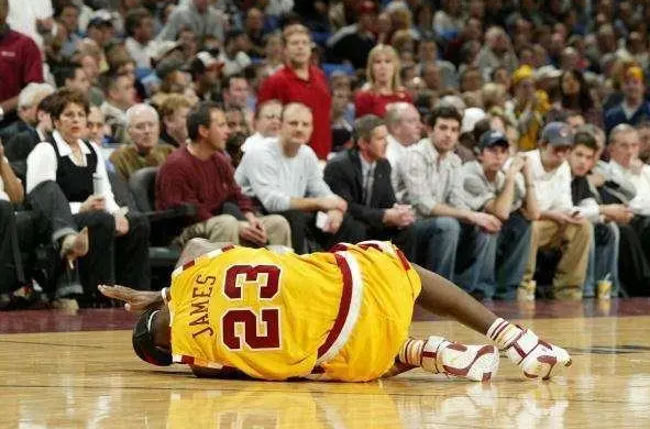 阿朗佐·莫寧的腎（NBA十大鐵人，現役第一人、歷史第一人上榜，第一百年難遇神人）