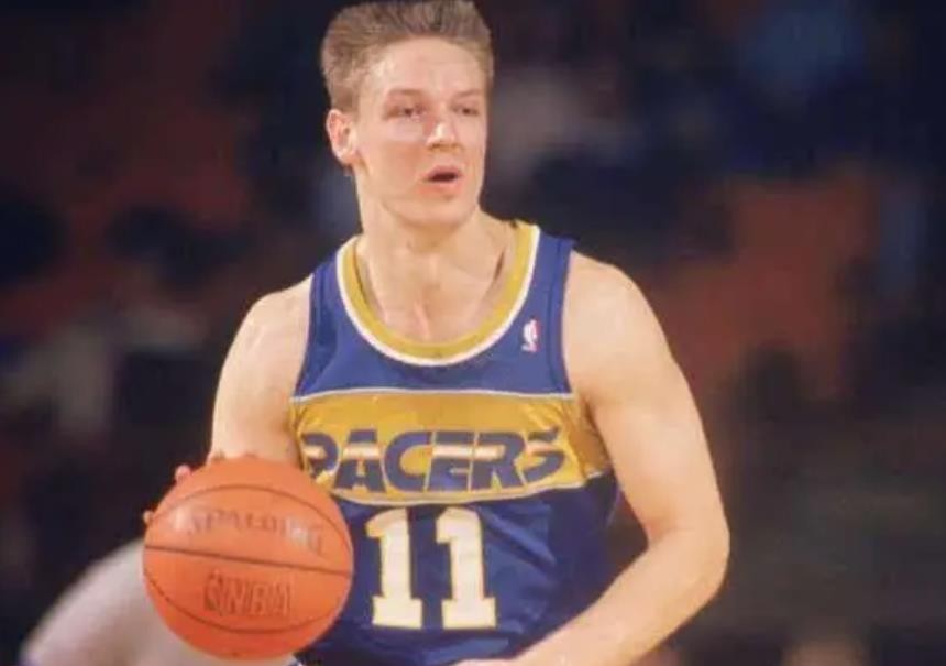 内线是什么位置（控卫型中锋！盘点NBA传球能力最强的十大内线：前三实至名归）-趣拿体育