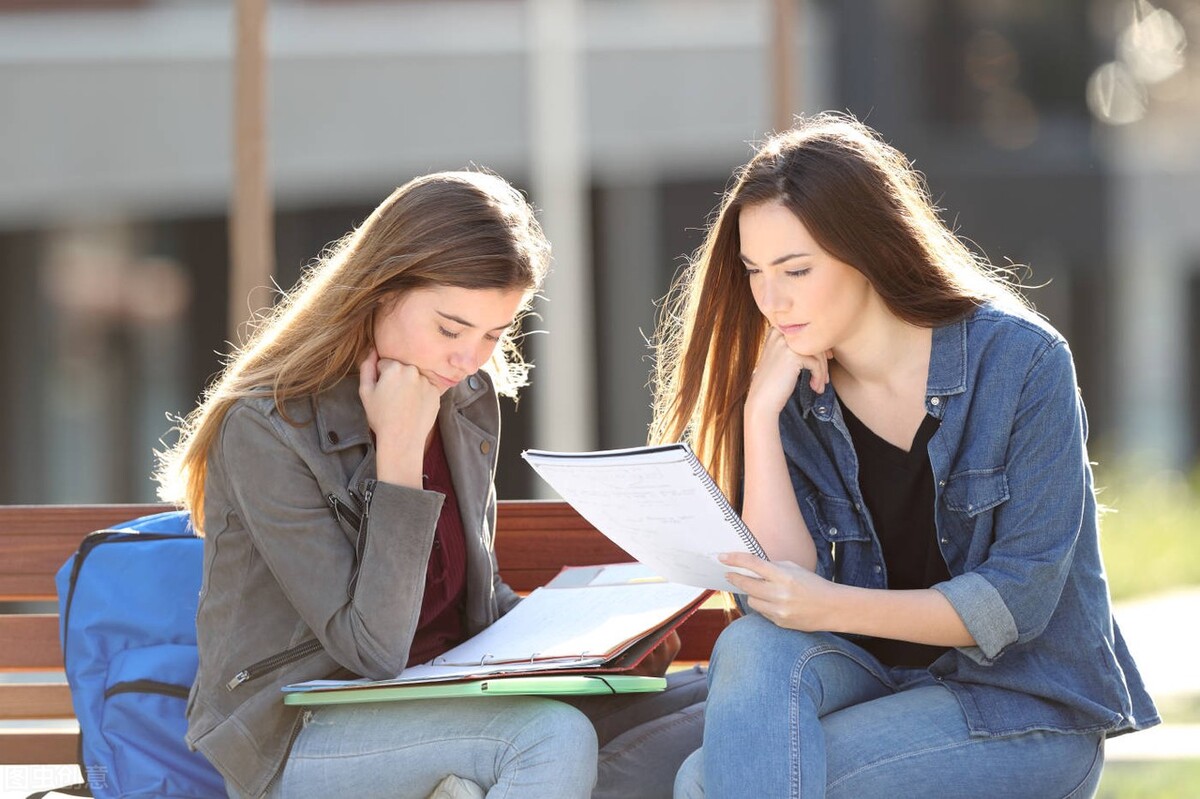 牛津高中英语教材中跨文化交际因素的分析