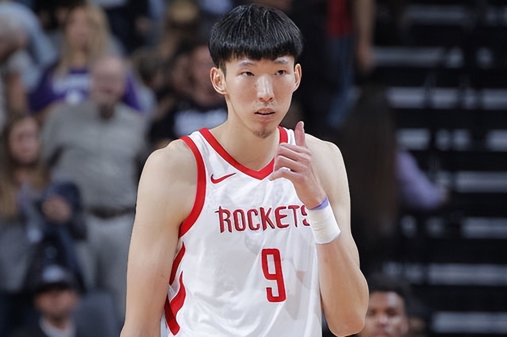 周琦究竟是怎么样的球员(周琦在NBA真实实力到底如何？看看4大名宿评价，奥尼尔一针见血)