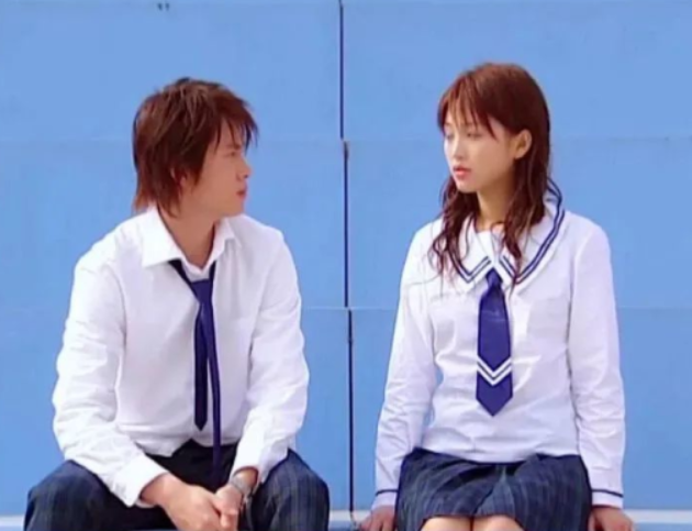 走红后还没吃红利就过气，两次被金莎喊话拒绝，李智楠做错了什么