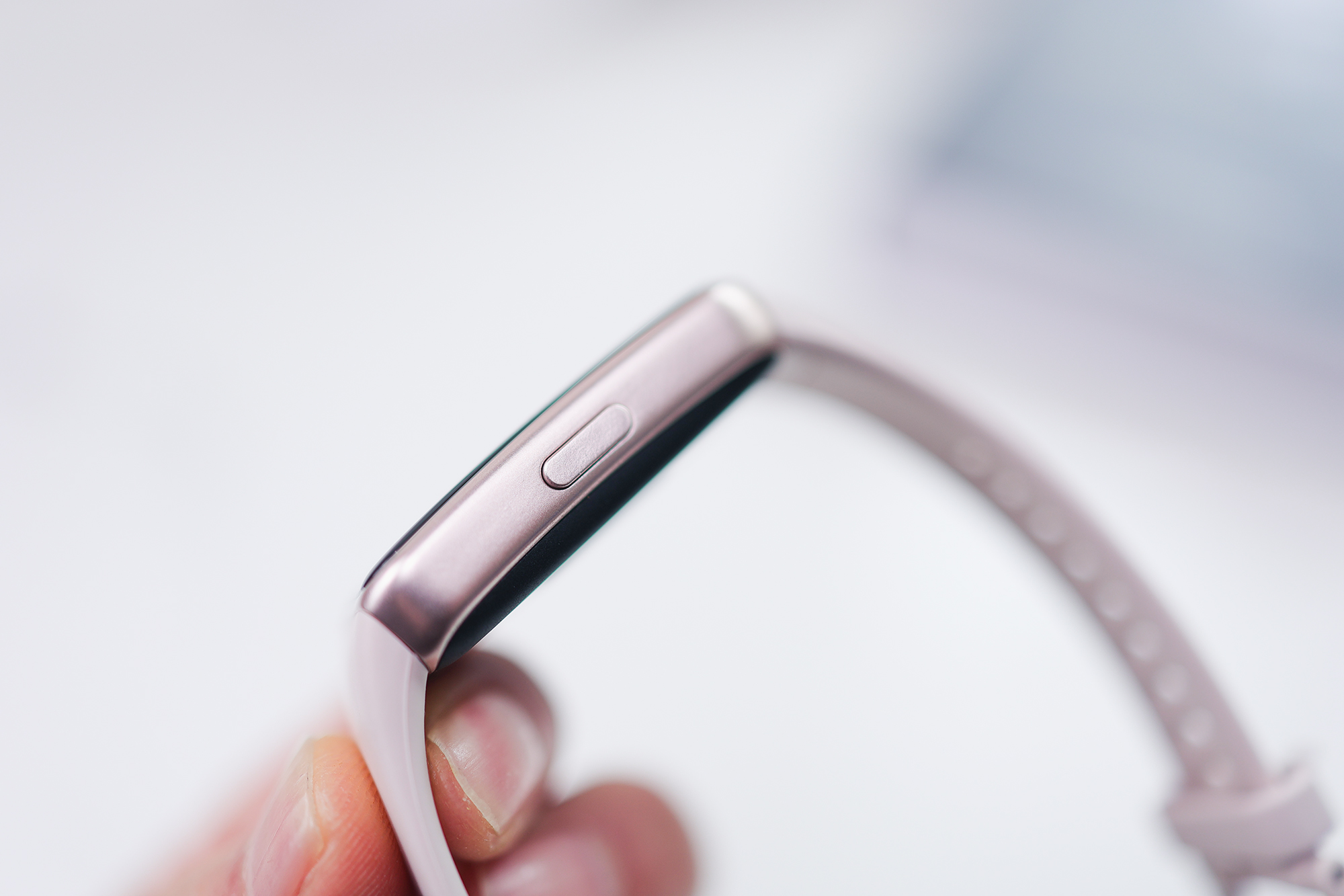 荣耀手环7上手评测,小巧的24小时健康小助手