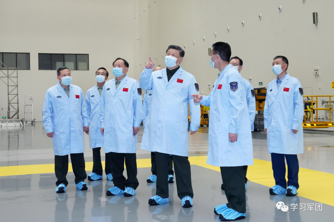 习近平视察文昌航天发射场