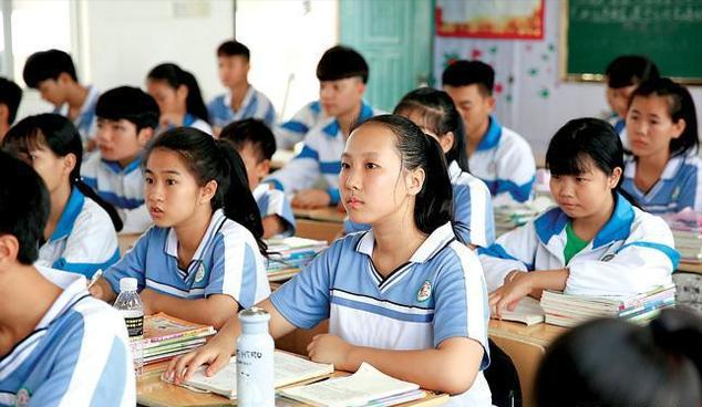 期末考试临近，初中生想要考出好成绩，期末考试复习是关键