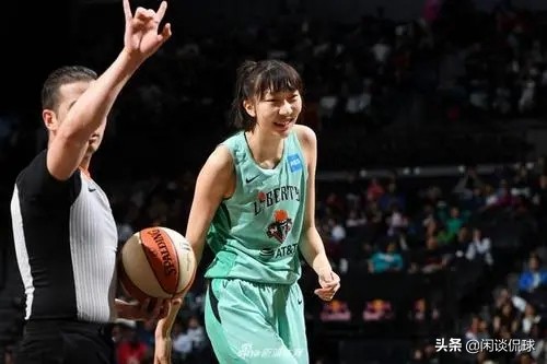 wnba女子篮球直播(正式官宣！李月汝WNBA首秀，网络平台凌晨三点直播，姚明会看吧)