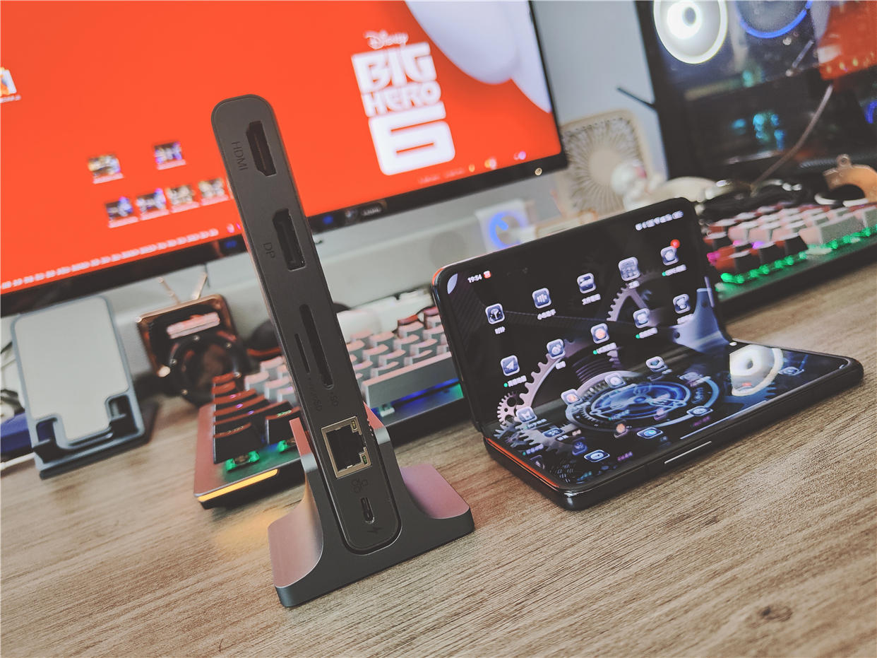 AENZR十二合一扩展坞开箱实测，办公生产力直线飙升