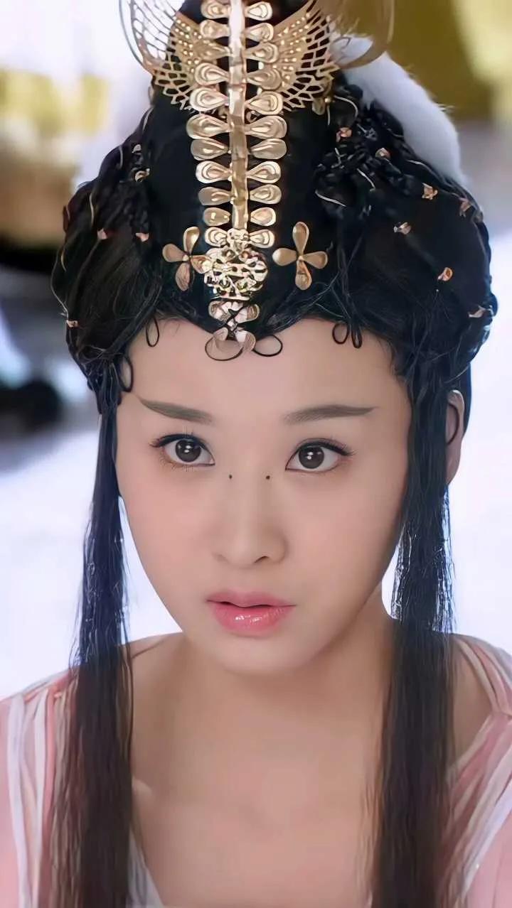 清纯小白兔+暗黑霸王花，又甜又盐坏起来带感的女演员盘点