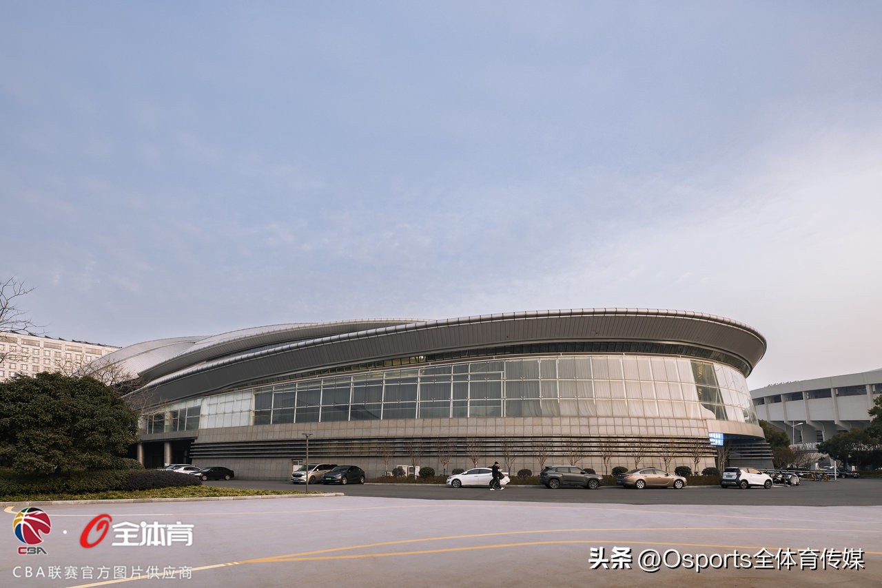 cba球场分别在哪里（2022-2023赛季CBA联赛球馆巡礼：黄龙体育中心体育馆）