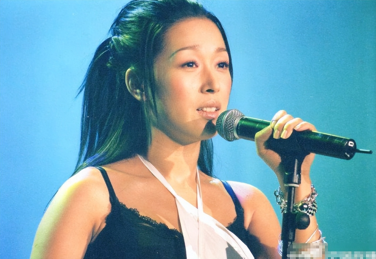 孙悦歌手(歌手孙悦:相夫教子17年,隐退多年再复出,50岁依旧能唱跳)